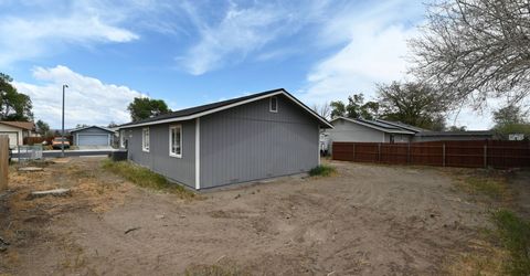 349 Shadow Lane, Fernley, NV 89408 Photo