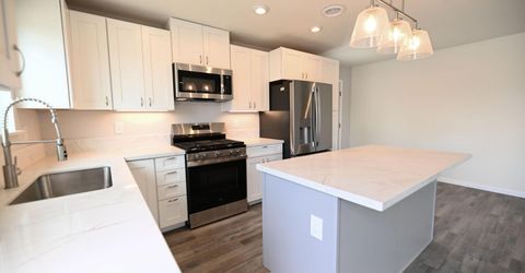 349 Shadow Lane, Fernley, NV 89408 Photo