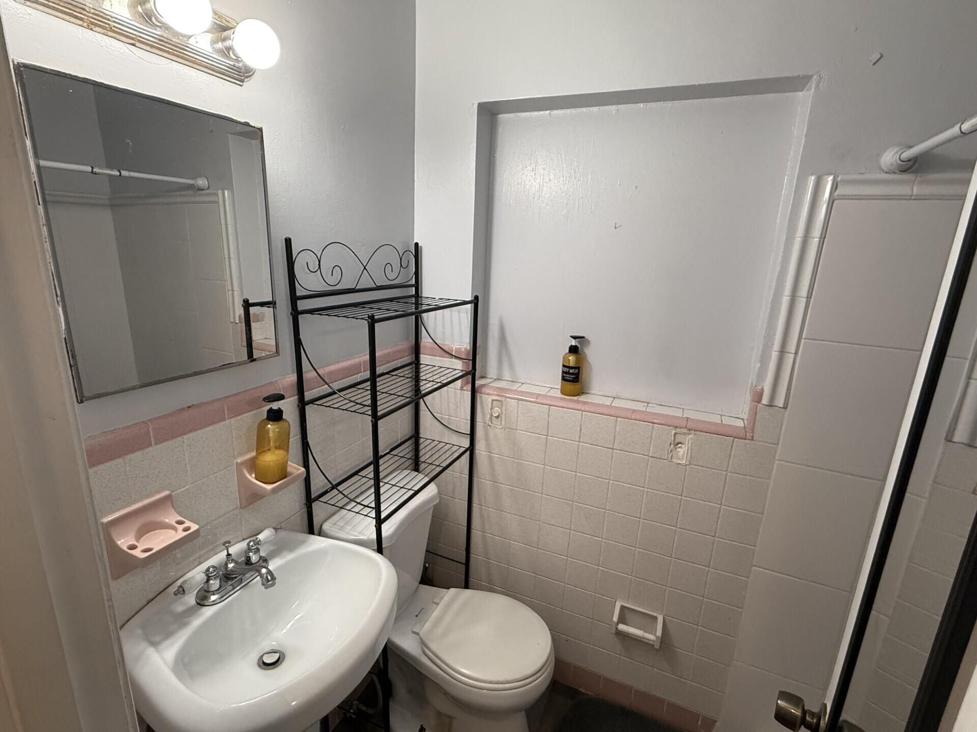 131 E 27th Street, Unit 5, Riviera Beach, FL 33404 Photo