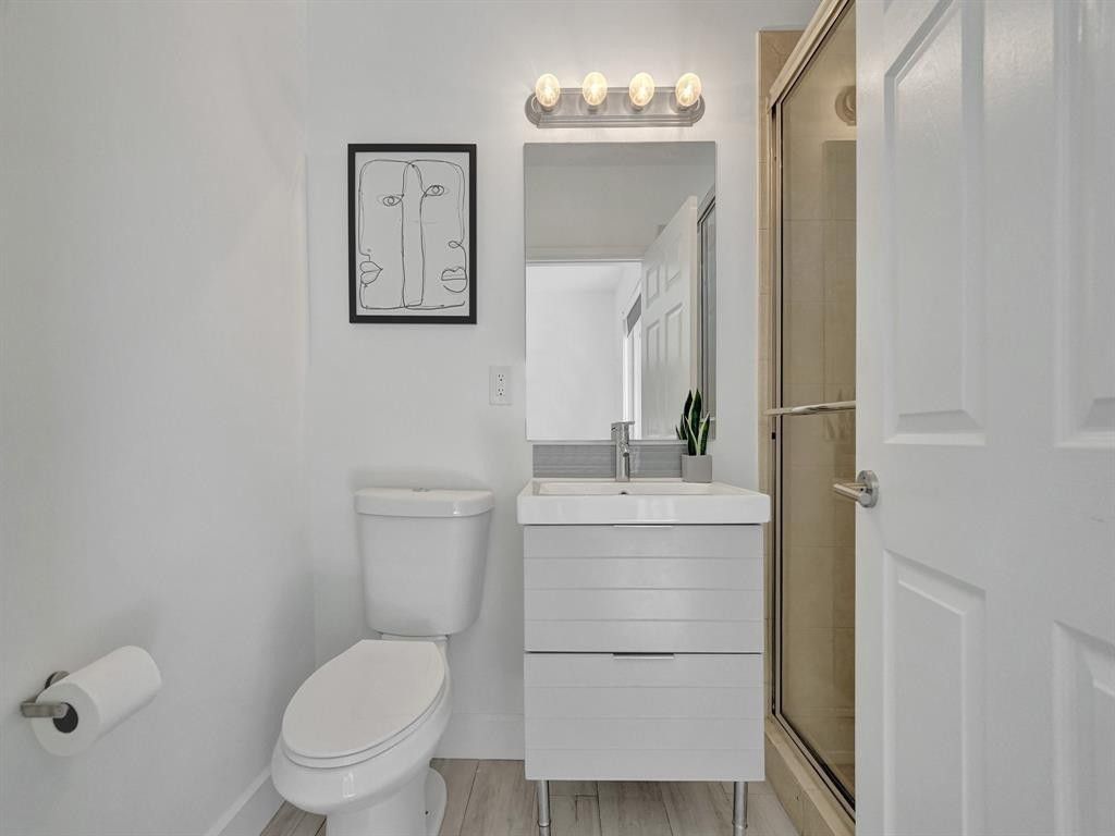 703 SE 16th Court, Fort Lauderdale, FL 33316 Photo