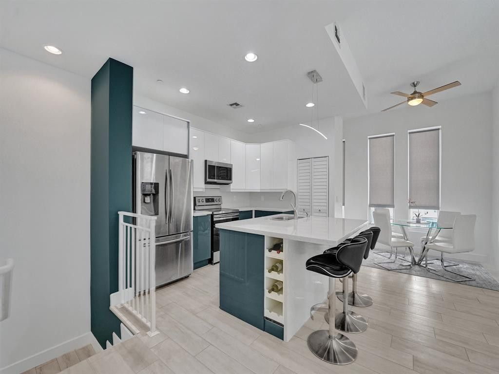703 SE 16th Court, Fort Lauderdale, FL 33316 Photo
