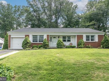 1744 LARK LANE, CHERRY HILL, NJ 08003