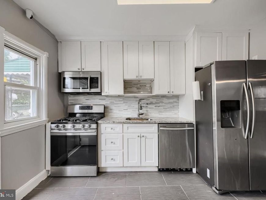 1014 Lyndhurst Street, Baltimore, MD 21229 Main Photo