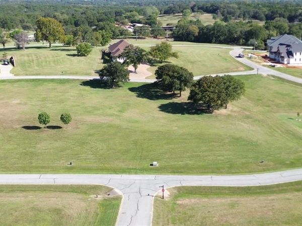 10 Toscana, Gordonville, TX 76245