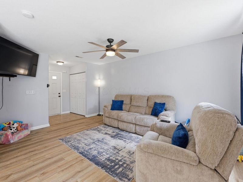 3006 Sussex Place Drive, Grove City, OH 43123 Photo 6