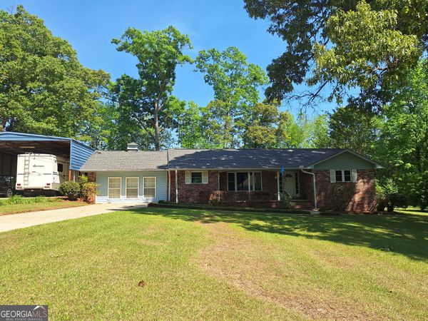 4241 37th Court SW, Lanett, AL 36863