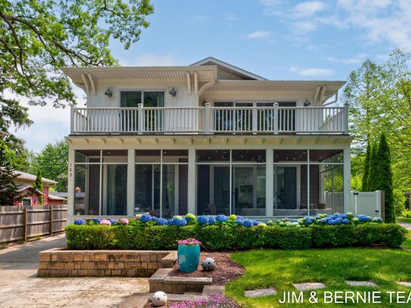 153 Elizabeth Street, Saugatuck, MI 49453