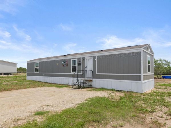 305 Blue Quail ST, Dale, TX 78616