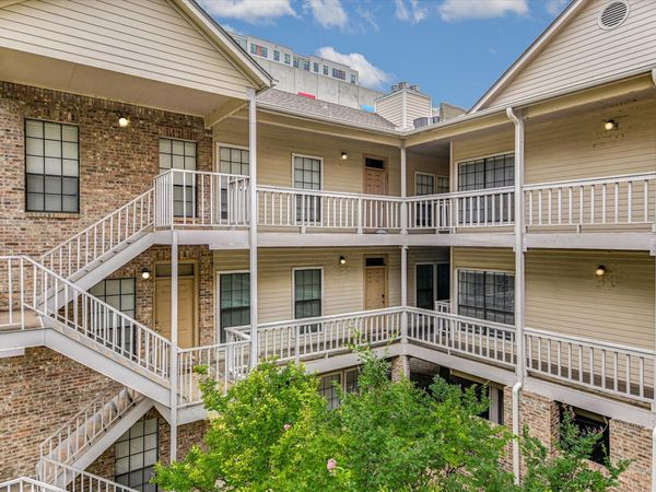 715 W 22nd 1/2 ST, Unit 204, Austin, TX 78705