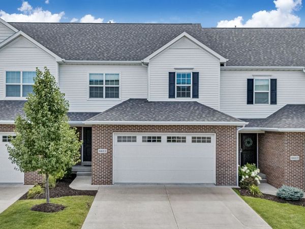 4411 Slate Creek Drive , Bettendorf, IA 52722
