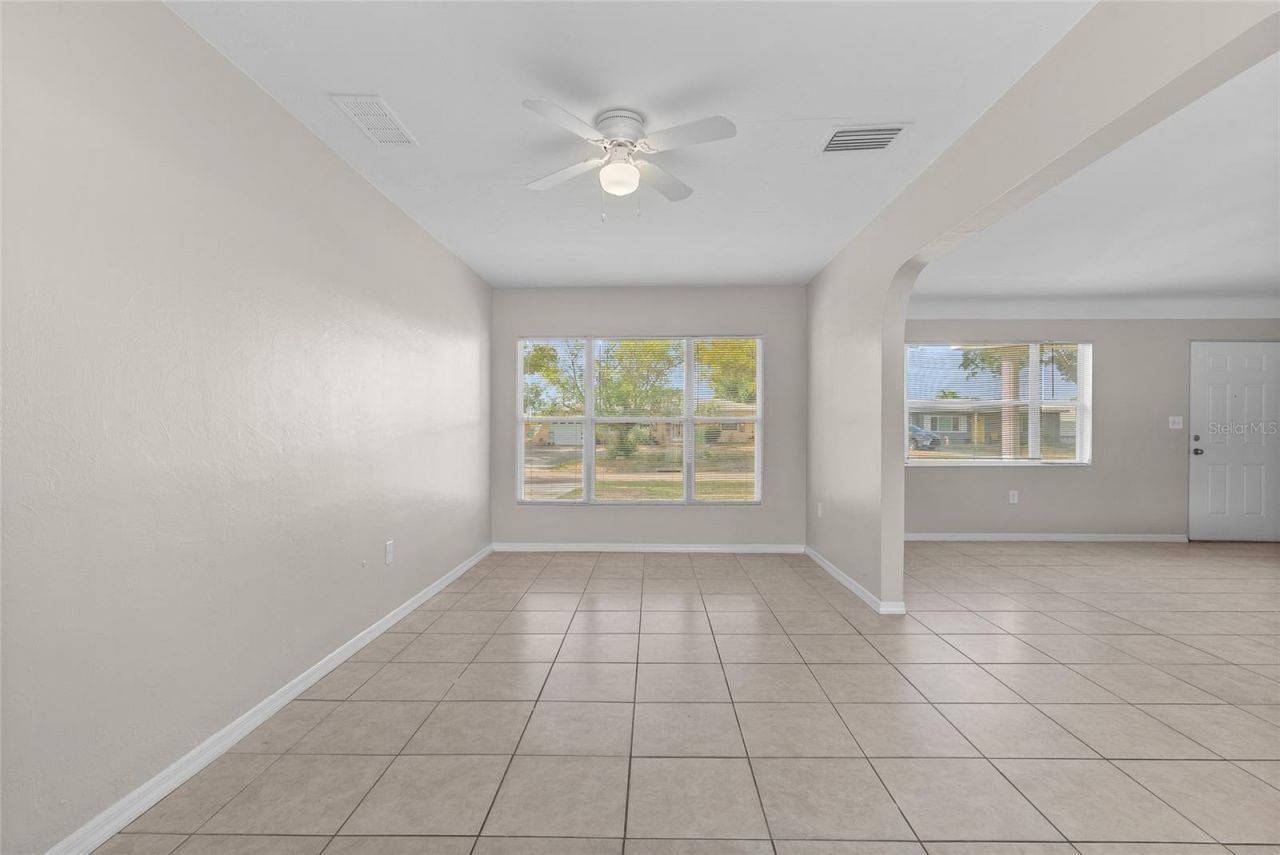 5650 47th Avenue N, Kenneth City, FL 33709 Photo