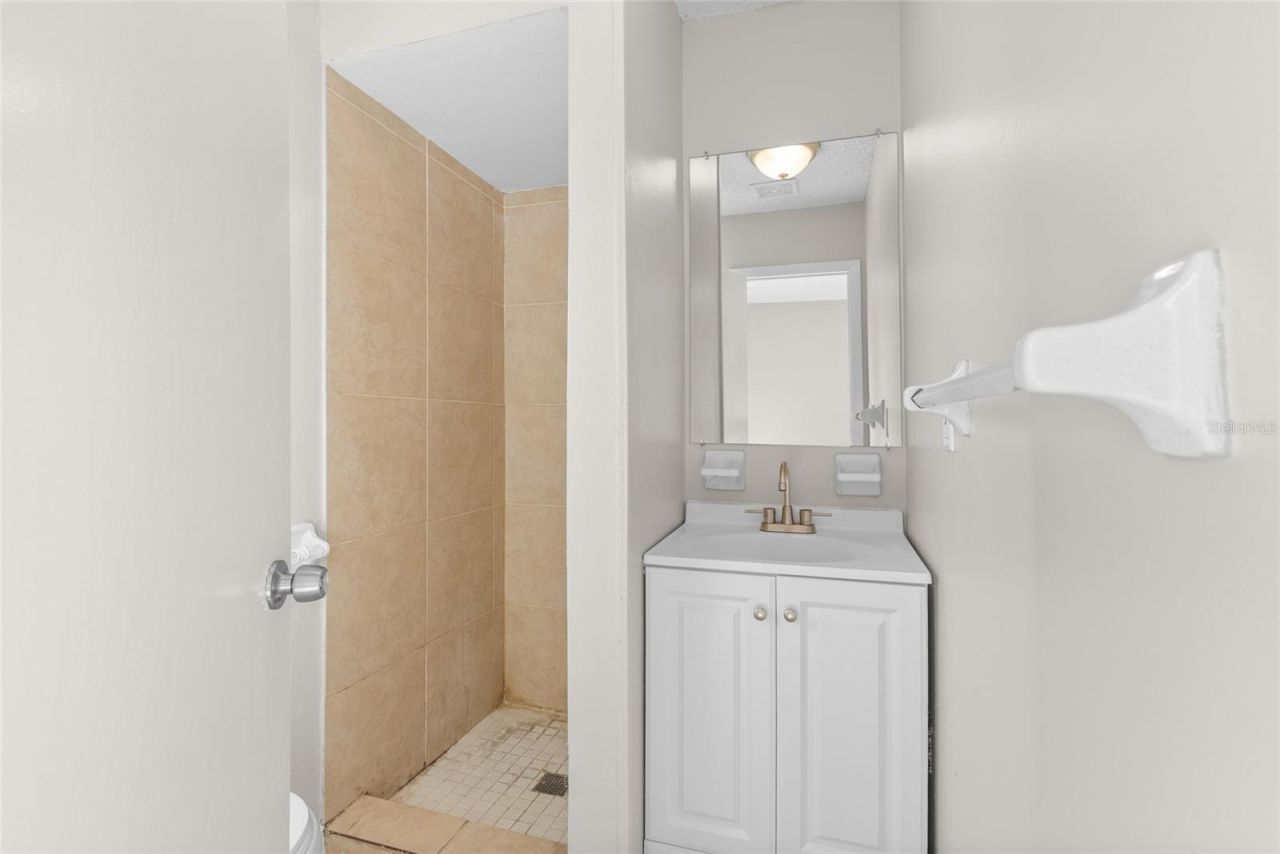 5650 47th Avenue N, Kenneth City, FL 33709 Photo