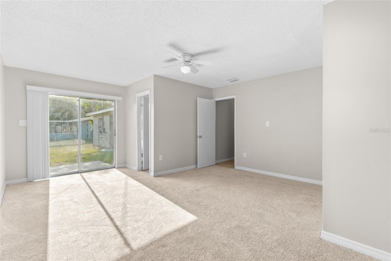 5650 47th Avenue N, Kenneth City, FL 33709 Photo