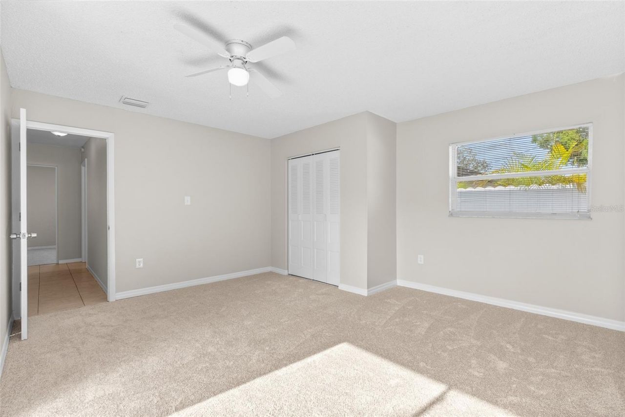 5650 47th Avenue N, Kenneth City, FL 33709 Photo