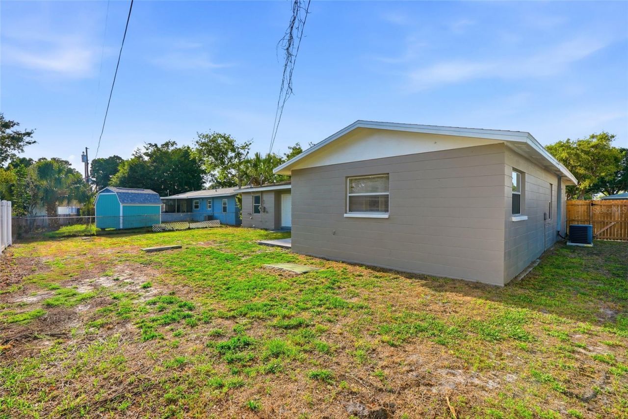 5650 47th Avenue N, Kenneth City, FL 33709 Photo