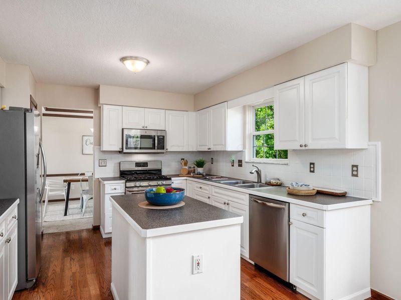 12073 Bentwood Farms Drive, Pickerington, OH 43147 Photo 11