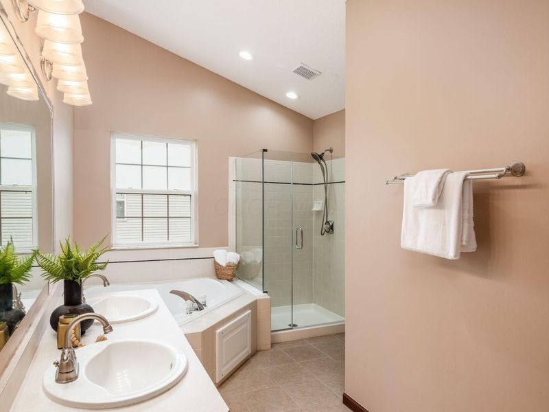 12073 Bentwood Farms Drive, Pickerington, OH 43147 Photo 25