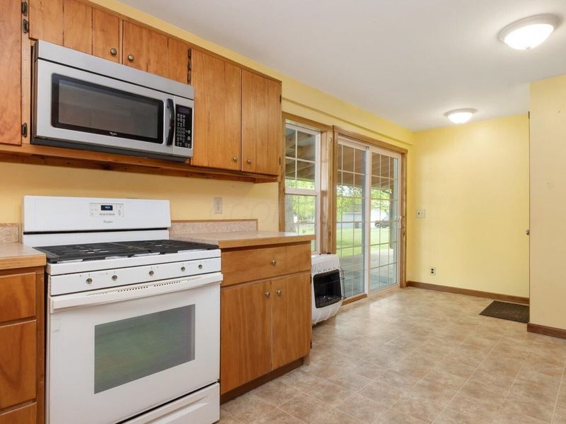 106 W Gay Street , Somerset, OH 43783 Photo 16