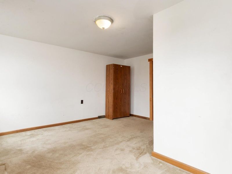 106 W Gay Street , Somerset, OH 43783 Photo 23