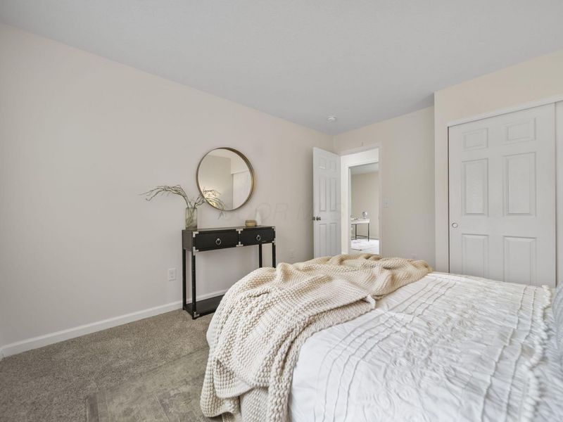 2481 Queenswood Drive, Columbus, OH 43219 Photo 14