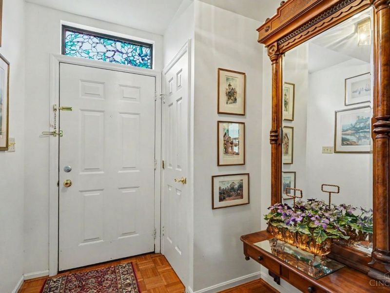 515 Elizabeth Street, Cincinnati, OH 45203 Photo 3