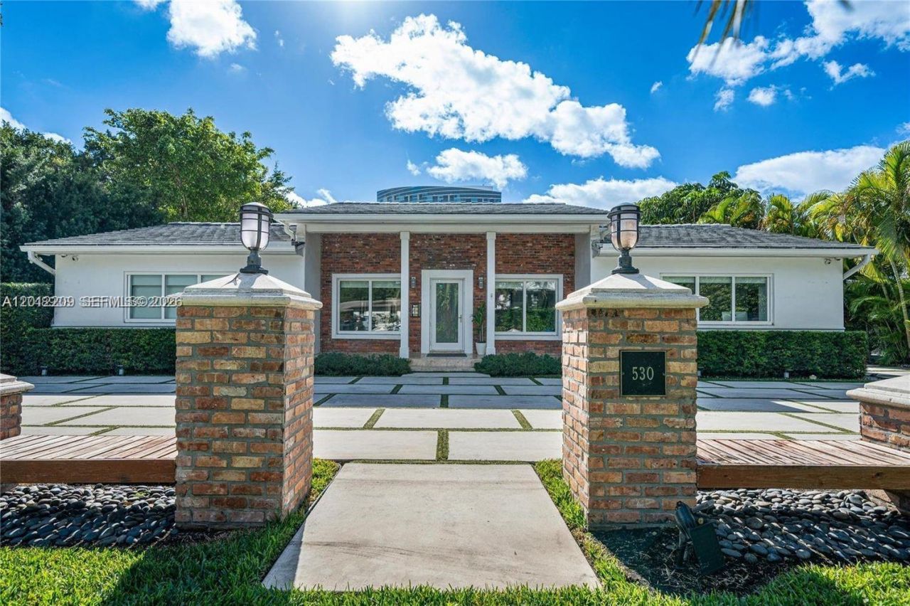 530 Sabal Palm Rd , Miami, FL 33137 Photo