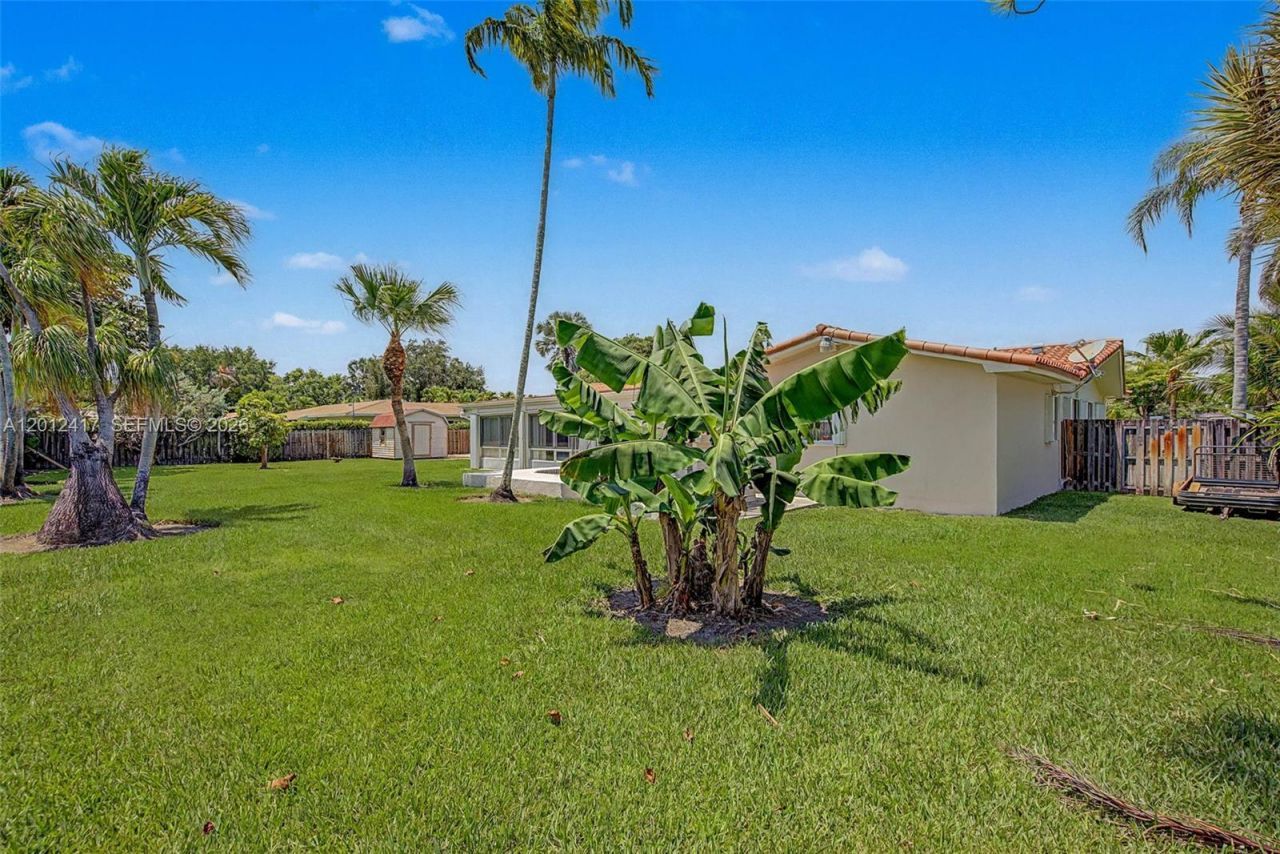 11380 SW 131st St, Miami, FL 33176 Photo