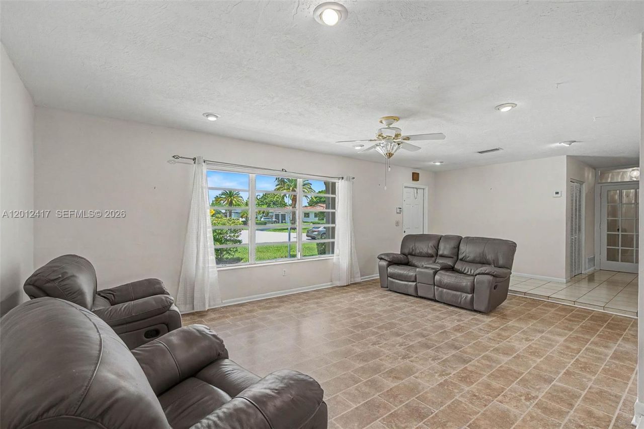 11380 SW 131st St, Miami, FL 33176 Photo