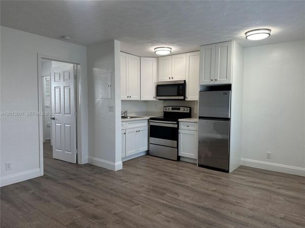 4246 Seagrape Dr , Unit 1, Lauderdale By The Sea, FL 33308