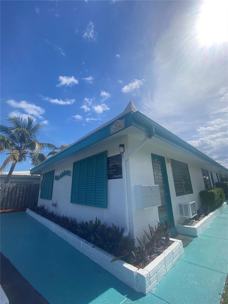4246 Seagrape Dr, Unit 1, Lauderdale by the Sea, FL 33308 Photo