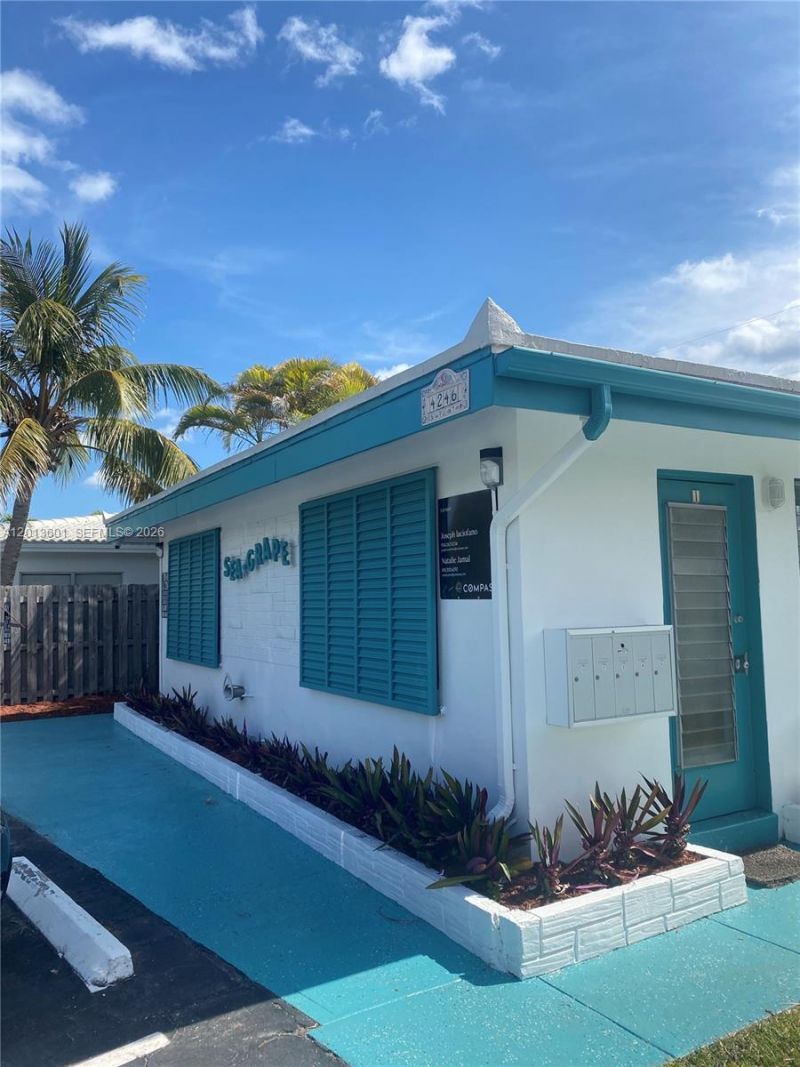 4246 Seagrape Dr, Unit 1, Lauderdale by the Sea, FL 33308 Photo