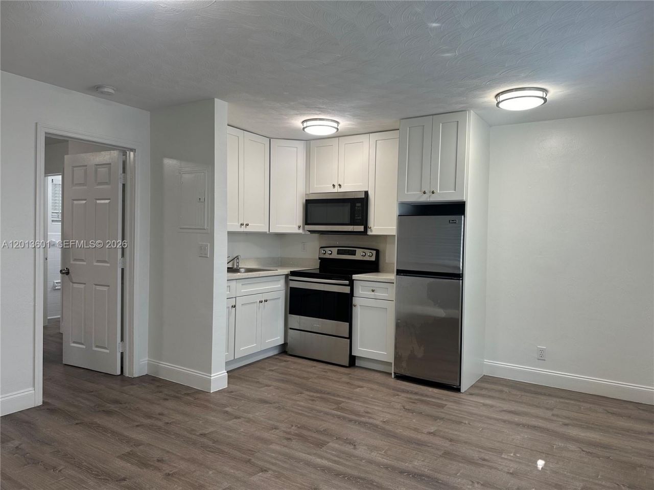 4246 Seagrape Dr, Unit 1, Lauderdale by the Sea, FL 33308 Photo