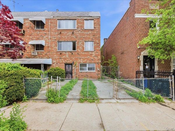 1323 E 222nd Street , Bronx, NY 10469