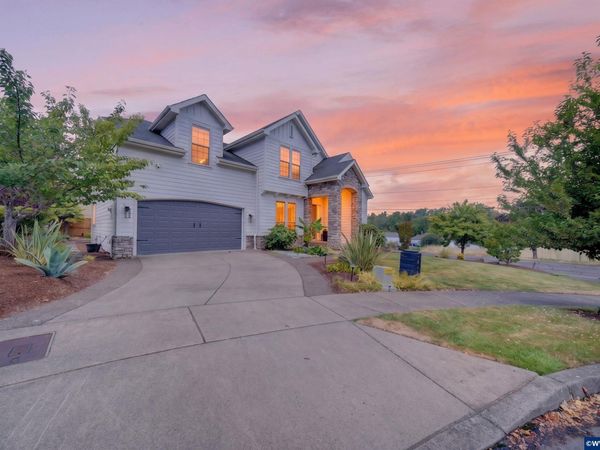 1750 SW Pinehurst Pl, Corvallis, OR 97333
