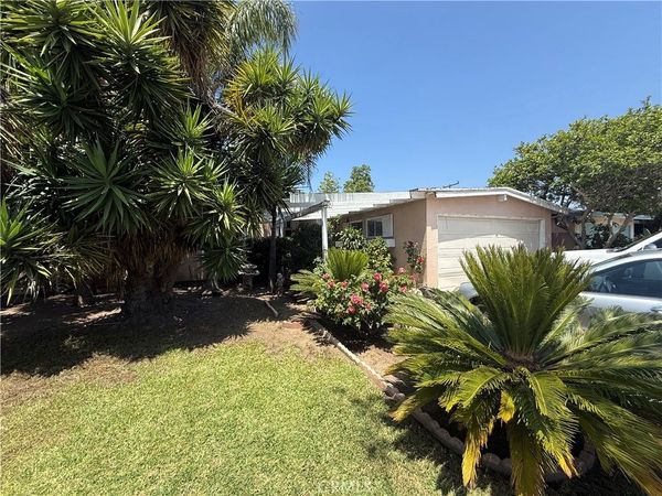 1737 W Richland, Santa Ana, CA 92703