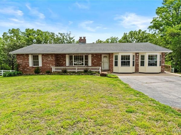 1506 Highway K , St Clair, MO 63077