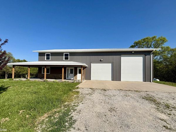 2655 130Th Avenue, Farmington, IA 52626
