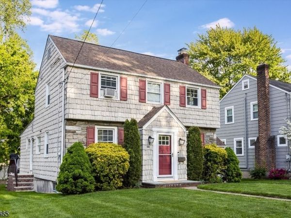 199 Stonehouse Rd, Bloomfield, NJ 07028