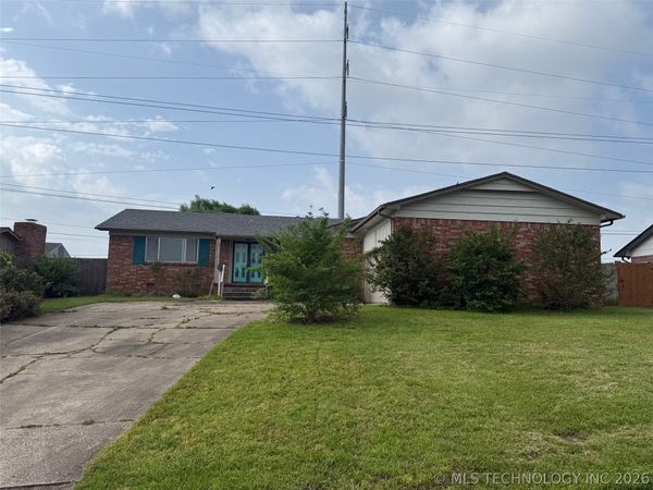 5962 E 36th Street S, Tulsa, OK 74135