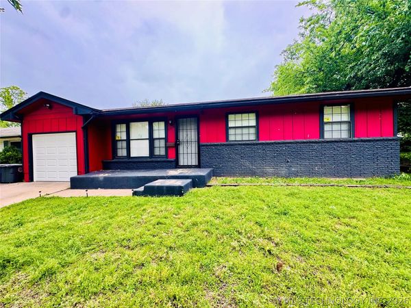 5519 N Garrison Place , Tulsa, OK 74126