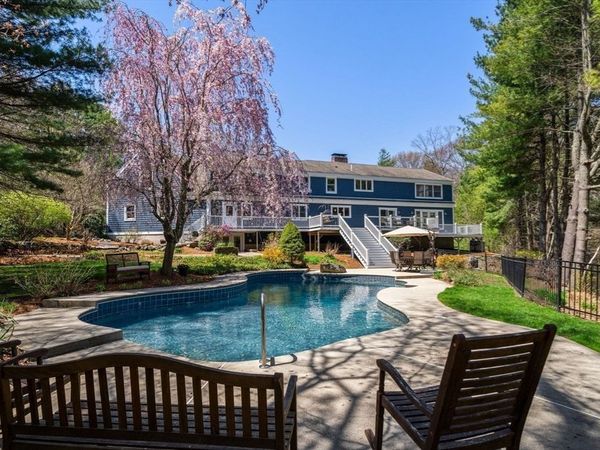 19 Devonshire Rd, Middleton, MA 01949