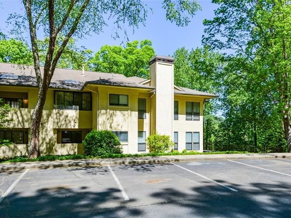 607 Lismore SE, Smyrna, GA 30080