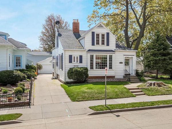 1119 PARKWAY AVENUE, Oshkosh, WI 54901