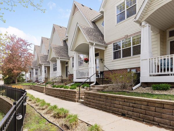 1649 Arona Street, Unit 6, Falcon Heights, MN 55108