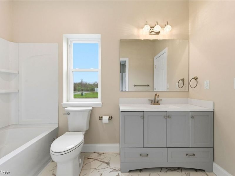 649 Southbay Drive, Wadsworth, OH 44281 Photo 10