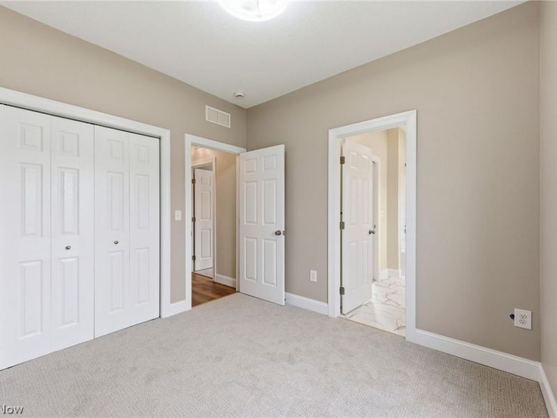 649 Southbay Drive, Wadsworth, OH 44281 Photo 14