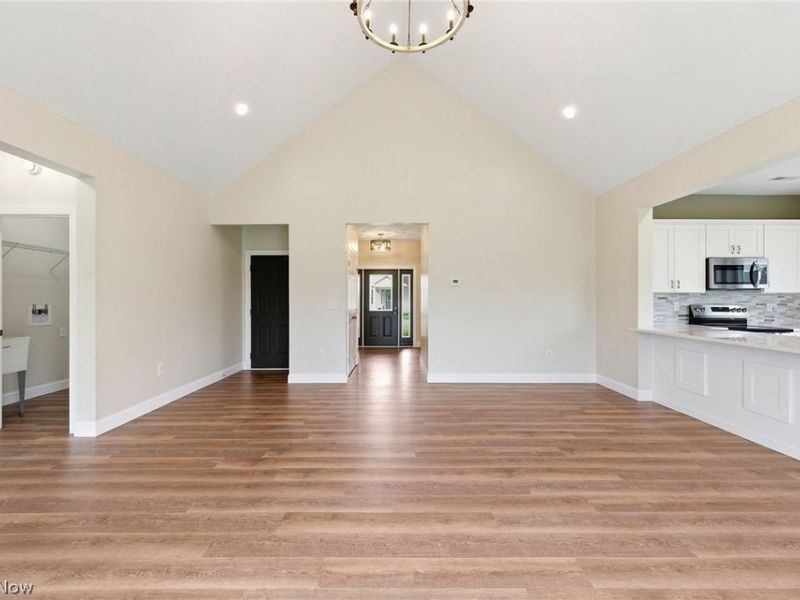 649 Southbay Drive, Wadsworth, OH 44281 Photo 20