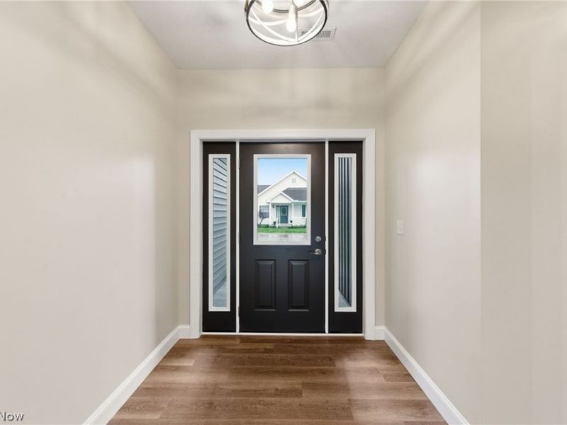 649 Southbay Drive, Wadsworth, OH 44281 Photo 4