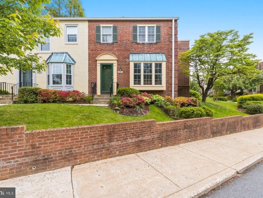 4904 Bradley Boulevard, Unit 229, Chevy Chase, MD 20815 Main Photo