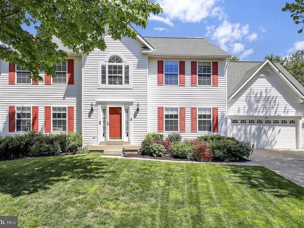 8 MADRIGAL COURT, GERMANTOWN, MD 20876